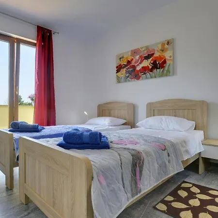 Villa Modern With Pool And Parasol In *