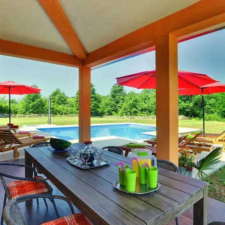 Villa Modern With Pool And Parasol In Pazin